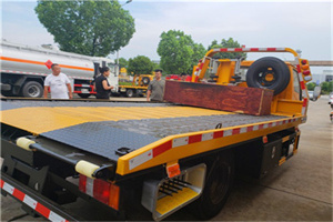 惠安附近拖车电话号码服务